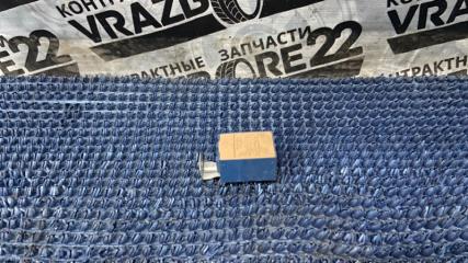 Блок управления стеклоочистителем Toyota Vista Ardeo 1999