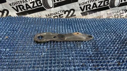 Петля буксировочная Toyota Vista Ardeo 2000 контрактная Петля буксировочная Toyota Vista Ardeo 2000