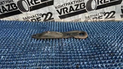 Петля буксировочная Toyota Vista Ardeo 1998 контрактная Петля буксировочная Toyota Vista Ardeo 1998