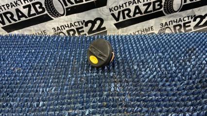 Крышка топливного бака Toyota Nadia 1999 контрактная Крышка топливного бака Toyota Nadia 1999