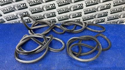 Уплотнители дверных проемов Toyota Allion 2006