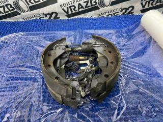 Тормозные колодки Toyota Premio 2003