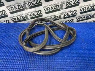 Уплотнитель багажника Toyota Vista Ardeo 2002