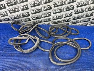 Уплотнители дверных проемов Toyota Allion 2002