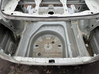 Задняя часть автомобиля Vista 2000 ZZV50-0025369 1ZZ-FE