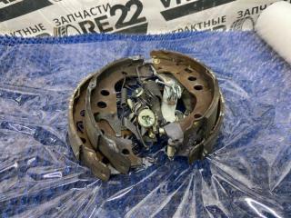 Тормозные колодки заднее Toyota Vista 2000