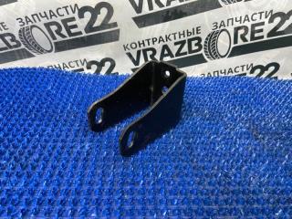 Кронштейн подушки двигателя передний Toyota Vista 2002