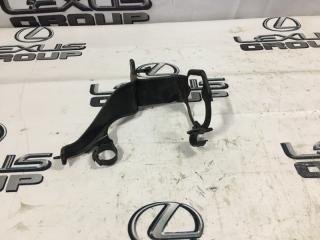 Кронштейн помпы инвертора Lexus GS450h 2010