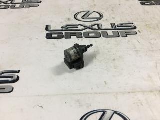 Запчасть корректор фары передний правый Lexus LS600h 2009