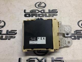 Блок предохранителей передний левый Lexus NX300h 2015