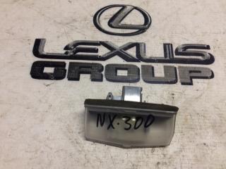 Запчасть фонарь подсветки номера Lexus NX200 2014