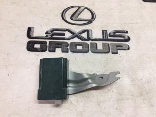 Блок управления центральным замком Lexus IS220d 2010