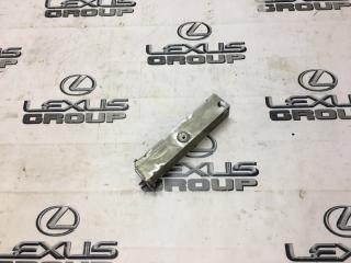 Кронштейн усилителя бампера передний правый Lexus LS460 2010