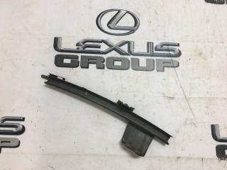 Направляющая стекла передняя левая Toyota Camry 2012