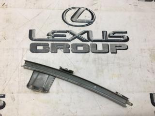 Направляющая стекла передняя правая Toyota Camry 2012