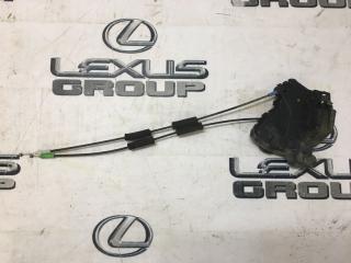 Замок двери передний правый Toyota Camry 2012