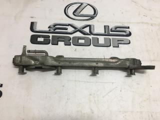 Рампа топливная левая Lexus LS460 2009