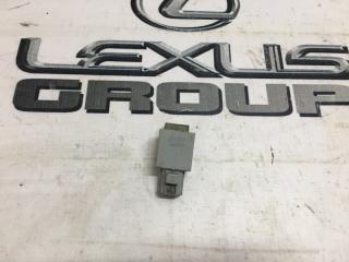 Запчасть реле Toyota Avensis 2008