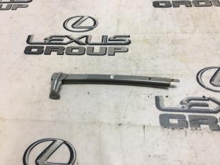 Направляющая стекла передняя левая Lexus RX300 2001