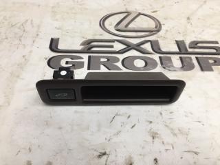 Кнопка крышки багажника Lexus RX350 2018
