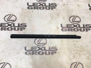 Уплотнитель стекла задний левый Lexus NX300h 2017 контрактная Уплотнитель стекла задний левый Lexus NX300h 2017