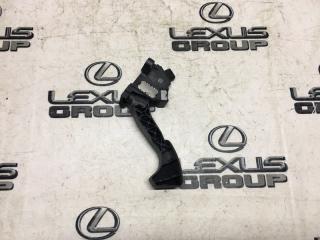 Педаль газа Lexus NX300h 2017