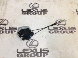 Запчасть замок двери задний правый Lexus NX300h 2017