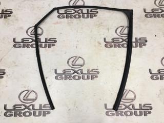 Уплотнительная резинка двери задняя левая Lexus RX350 2018