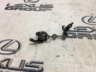 Датчик дорожного просвета задний Toyota RAV4 2017