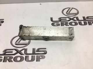 Кронштейн усилителя бампера передний левый Lexus LS600h 2009