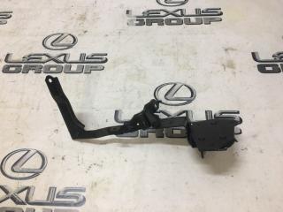 Кронштейн радиатора Lexus RX400h 2007