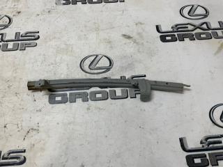 Направляющая стекла передняя левая Lexus LS460 2006