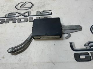 Блок управления дверьми передний правый Lexus LS460 2006