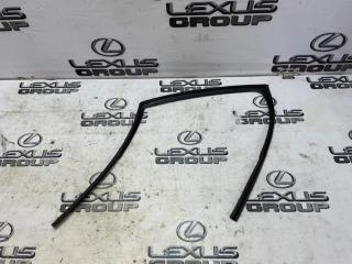 Уплотнительная резинка двери задняя правая Lexus LS460 2006