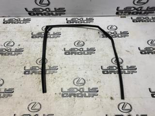 Уплотнительная резинка двери задняя левая Lexus RX450h 2020