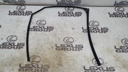 Уплотнительная резинка двери задняя левая Lexus RX450h 2018
