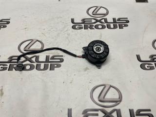 Мотор охлаждения радиаторов правый Lexus RX450h 2021