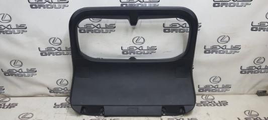 Обшивка крышки багажника задняя Toyota RAV4 2020