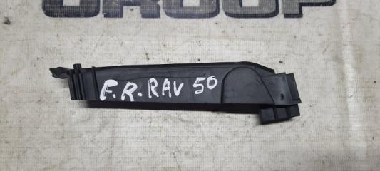 Уплотнительная резинка двери передняя правая Toyota RAV4 2020