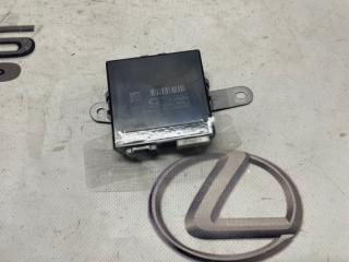 Блок управления стояночным тормозом Lexus RX450h 2020