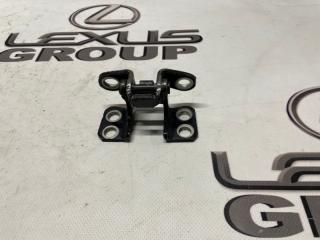 Петля багажника задняя Toyota Land Cruiser Prado 2020