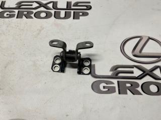 Петля багажника задняя Toyota Land Cruiser Prado 2019