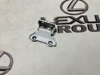 Петля багажника задняя Lexus RX200t 2017