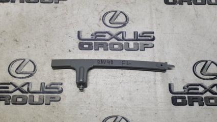 Направляющая стекла передняя левая Toyota RAV4 2016