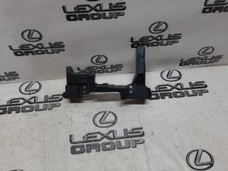 Кронштейн передний Toyota RAV4 2019