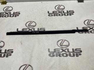 Уплотнитель стекла передний левый Lexus NX300h 2021 контрактная Уплотнитель стекла передний левый Lexus NX300h 2021