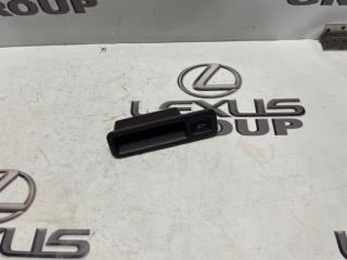 Кнопка крышки багажника задняя Lexus RX300 2018