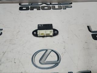 Кнопка крышки багажника задняя Lexus NX300h 2019