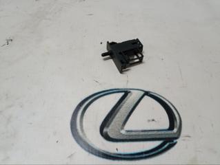 Запчасть плафон Toyota Avensis 2008