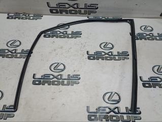 Уплотнитель стекла передний левый Lexus NX300h 2019 контрактная Уплотнитель стекла передний левый Lexus NX300h 2019